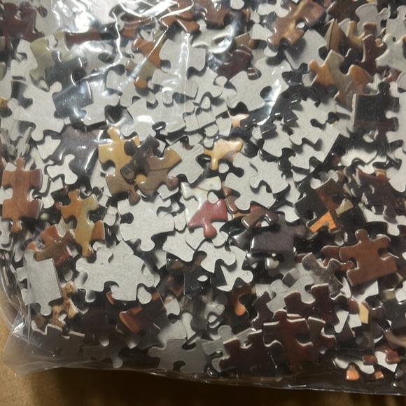 🧩 1000 piece Bepuzzled Classics “Foul Play & Cabernet” Mystery puzzle. - Picture 7 of 7